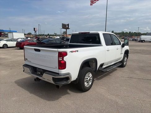 Used 2025 Chevrolet Silverado 2500 LT w/ Safety Package AWD/4WD image 6