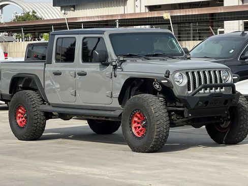 Used 2022 Jeep Gladiator Overland w/ Popular Equipment Package image 10