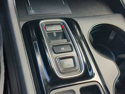 Used 2025 Honda Pilot EX-L image 24