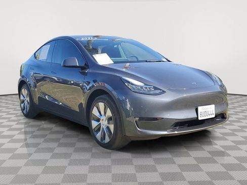 Used 2021 Tesla Model Y Long Range image 33