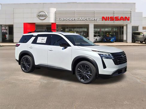 New 2026 Nissan Pathfinder SL w/ SL Premium Package FWD image 1