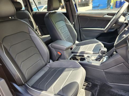 Used 2024 Volkswagen Tiguan SEL R-Line AWD/4WD image 15