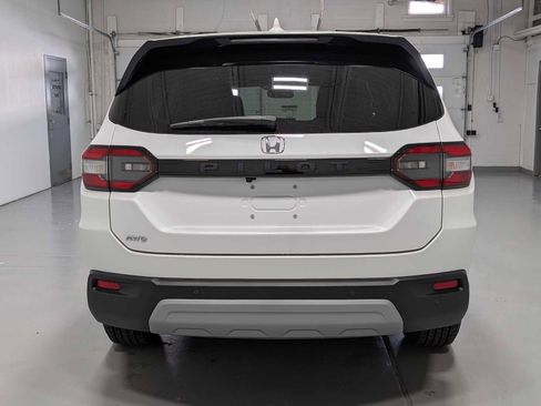 Certified 2023 Honda Pilot EX-L image 9
