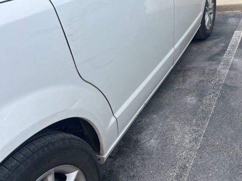 Used 2019 Dodge Grand Caravan SXT image 23