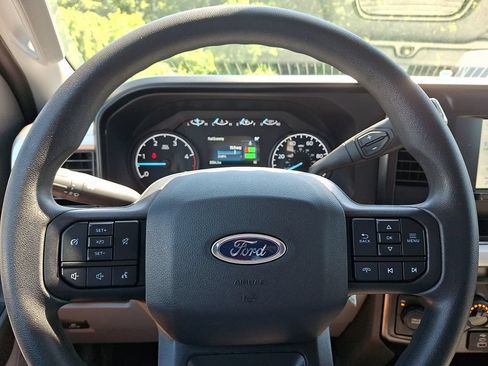 Used 2025 Ford F250 XLT AWD/4WD image 18