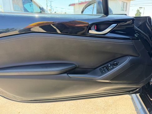Used 2021 MAZDA MX-5 Miata Club w/ Appearance Package RWD image 17