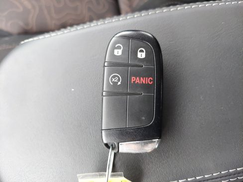 Used 2023 Jeep Renegade Latitude image 30