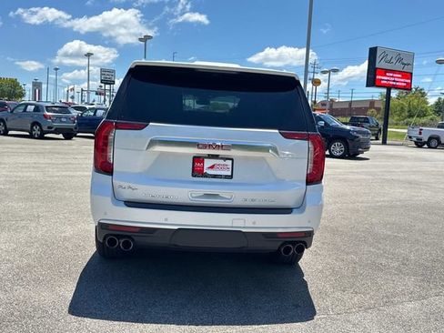 Used 2024 GMC Yukon XL Denali w/ Advanced Technology Package AWD/4WD image 5