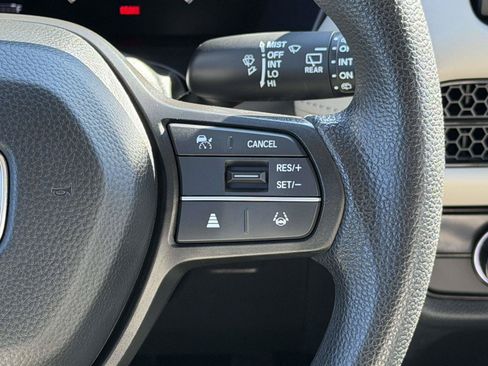 Certified 2024 Honda HR-V LX image 17