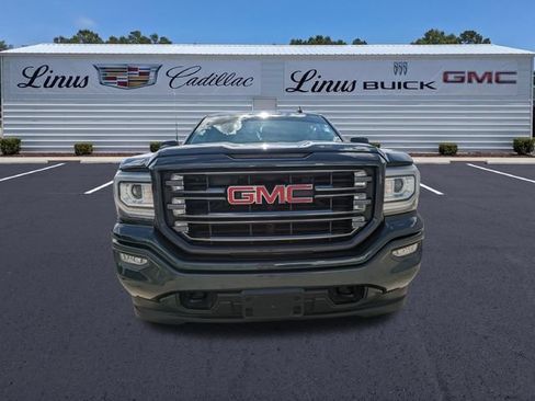 Used 2017 GMC Sierra 1500 SLT w/ All-Terrain Package AWD/4WD image 9