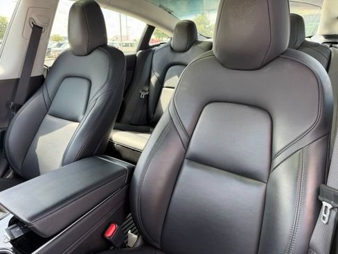 Used 2019 Tesla Model 3 RWD image 11