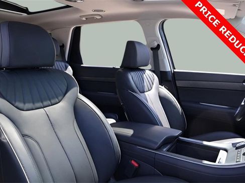 Used 2024 Hyundai Palisade Limited image 16