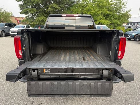 Used 2021 GMC Sierra 1500 SLT w/ SLT Premium Package AWD/4WD image 15