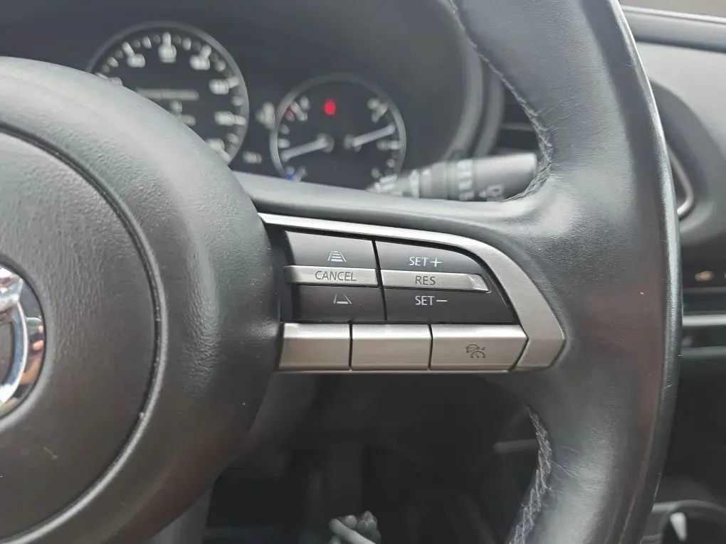 Used 2021 MAZDA CX-30 FWD 2.5 S w/ Select Package image 19