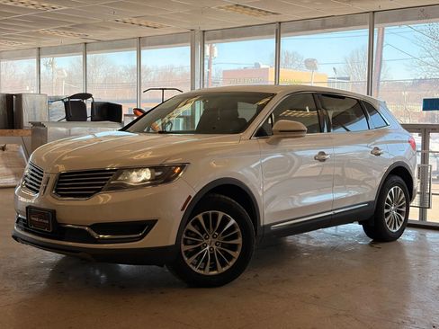 Used 2017 Lincoln MKX Select w/ Select Plus Package image 1