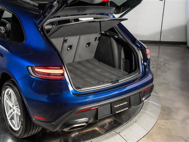 Used 2026 Porsche Macan AWD/4WD image 31