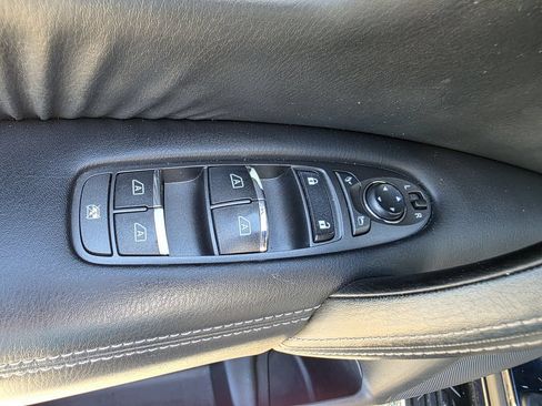 Used 2018 Nissan Armada SL w/ Moonroof Package AWD/4WD image 14