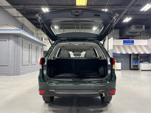 Used 2023 Subaru Forester AWD/4WD image 9