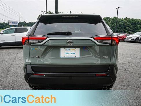 Used 2021 Toyota RAV4 XLE FWD image 13