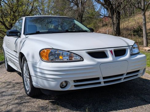 Used 2001 Pontiac Grand Am SE w/ Solid Value Appearance Pkg FWD image 37