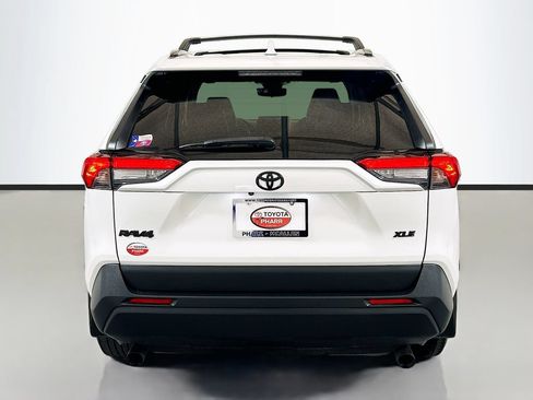 Used 2024 Toyota RAV4 XLE Premium FWD image 5