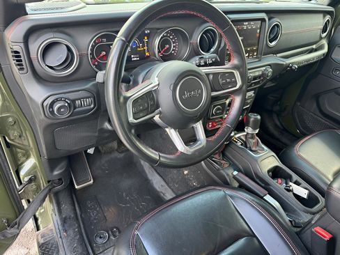 Used 2022 Jeep Wrangler Rubicon AWD/4WD image 18
