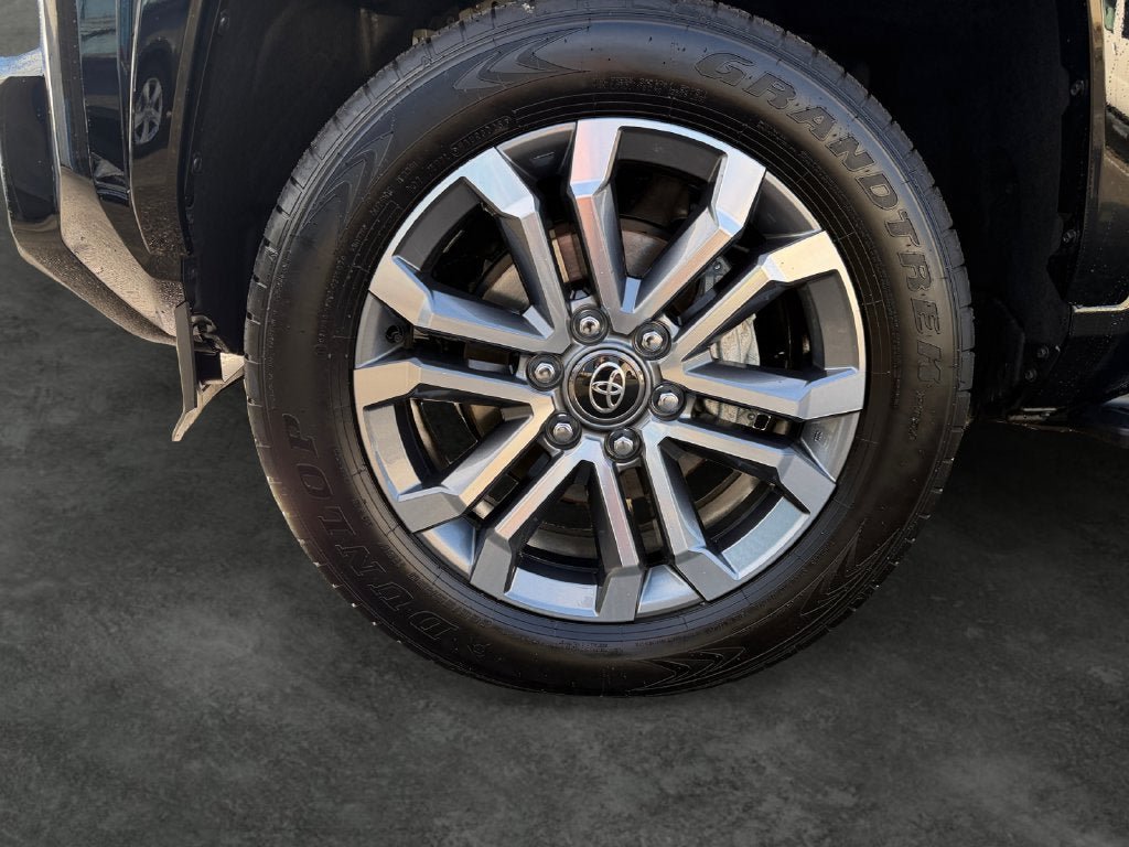 Used 2026 Toyota 4Runner Limited AWD/4WD image 4