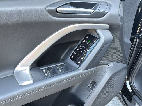 Used 2025 Audi Q5 Premium Plus image 13