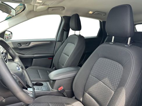 Certified 2024 Ford Escape Active FWD image 9