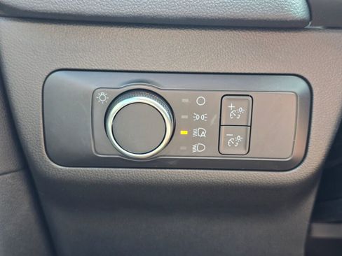 Used 2022 Ford Escape S image 23