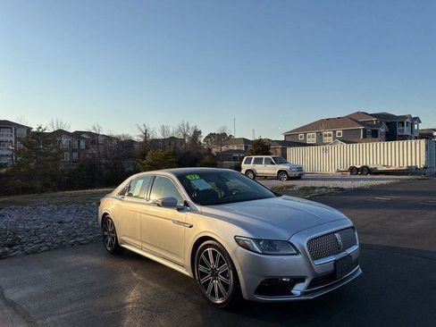 Used 2017 Lincoln Continental Reserve w/ Technology Package image 7