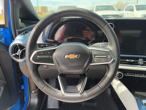 Used 2026 Chevrolet Equinox EV LT image 16