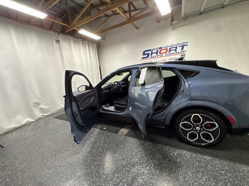 Used 2023 Ford Mustang Mach-E GT AWD/4WD image 35