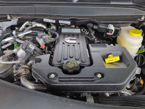 New 2026 RAM 3500 Big Horn AWD/4WD image 15