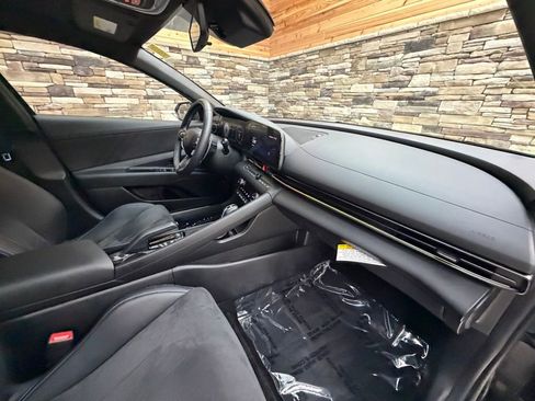 Used 2024 Hyundai Elantra N image 13