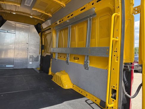 Used 2022 Ford Transit 250 148 High Roof Extended w/ Parcel Delivery Package RWD image 15
