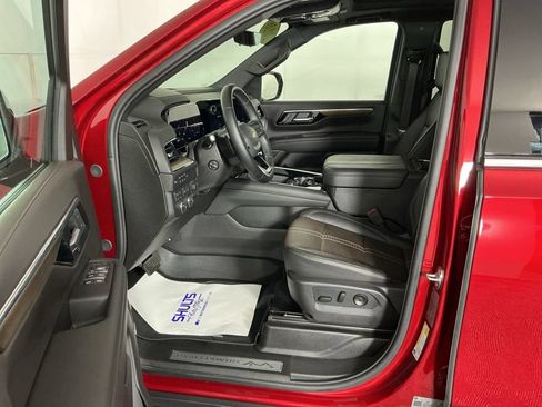 Used 2026 Chevrolet Tahoe High Country w/ Sun And Tow Package AWD/4WD image 23