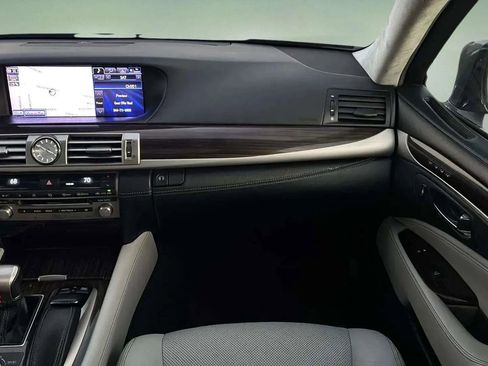 Used 2013 Lexus LS 460 L image 35