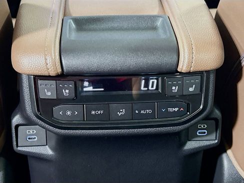 New 2026 Toyota Grand Highlander AWD image 26
