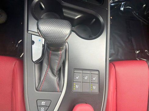 Certified 2024 Lexus UX 250h F Sport FWD image 18