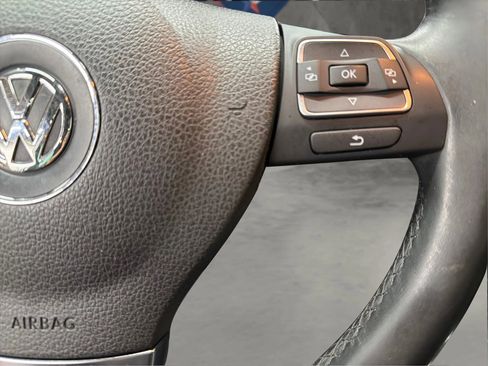 Used 2016 Volkswagen Tiguan SE image 26