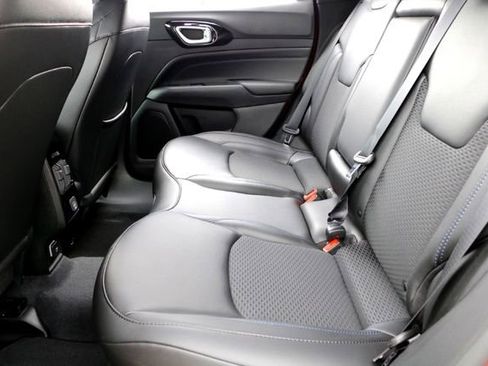 New 2026 Jeep Compass Latitude image 18