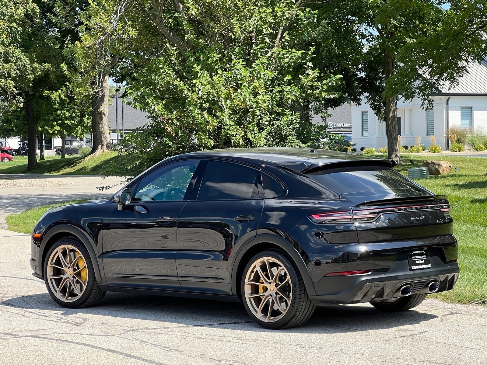 Used 2022 Porsche Cayenne Turbo GT AWD/4WD image 3