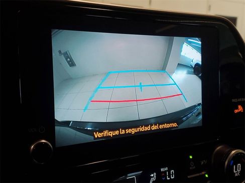 Certified 2024 Toyota Highlander LE image 30