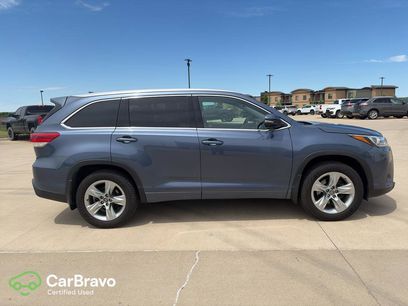Used 2017 Toyota Highlander Limited