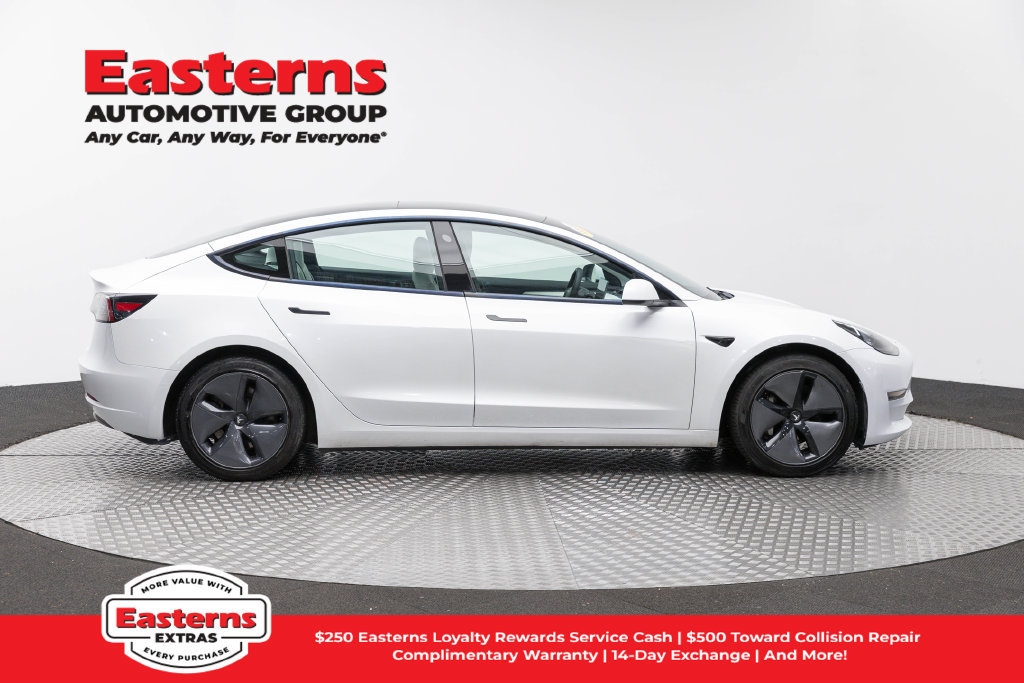 Used 2022 Tesla Model 3 RWD image 5