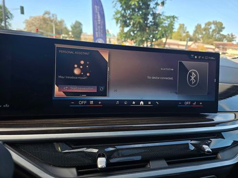 Used 2024 BMW X7 xDrive40i image 30