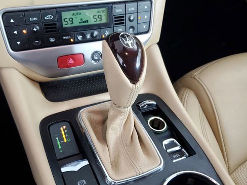 Used 2013 Maserati GranTurismo Sport image 42