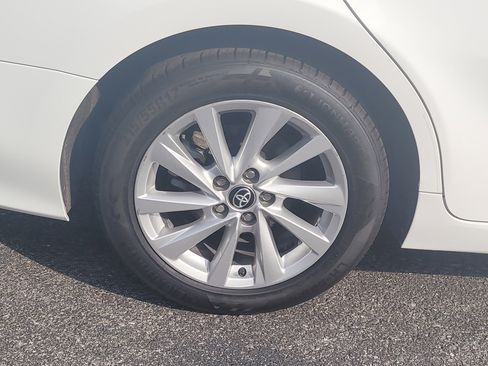 Used 2024 Toyota Camry LE image 9