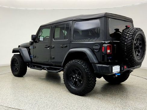 Used 2023 Jeep Wrangler Unlimited w/ Cold Weather Group AWD/4WD image 7